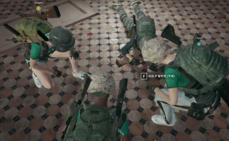 绝地求生大逃杀怎么舔包 绝地求生大逃杀怎么舔包